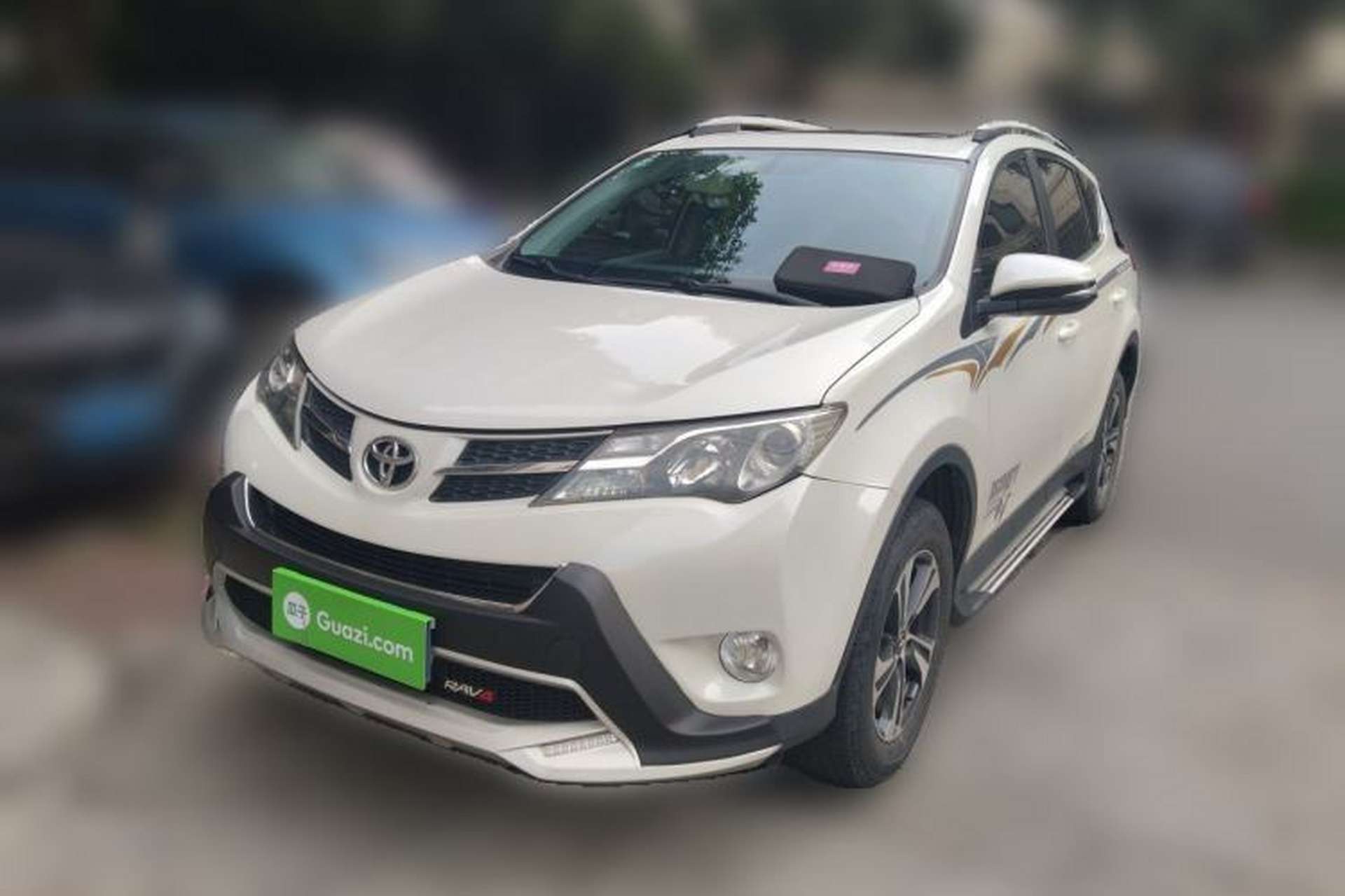 Used Toyota RAV4 2015 2.0L CVT Two-Wheel Drive Fashion Edition Front Left 45 Deg