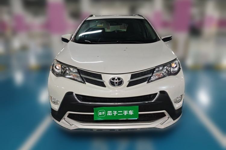 Used Toyota RAV4 2015 2.0L CVT Two-Wheel Drive Fashion Edition Front