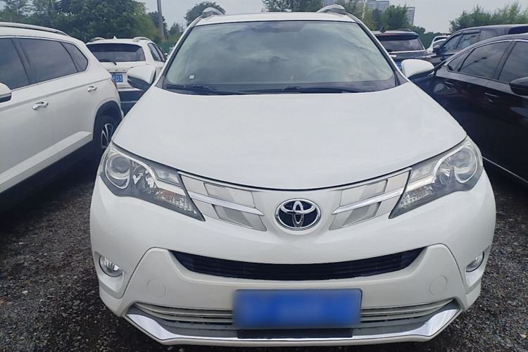 Used Toyota RAV4 2015 2.0L CVT 4x4 Trend Edition Front