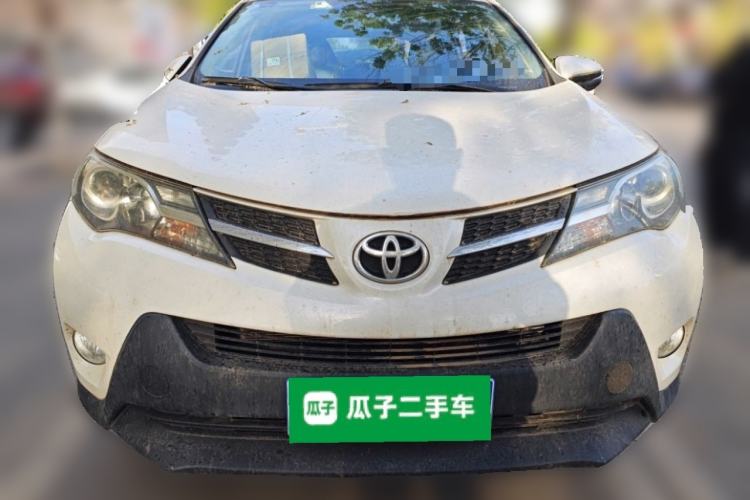 Used Toyota RAV4 2015 2.0L CVT Two-Wheel Drive Fashion Edition Front