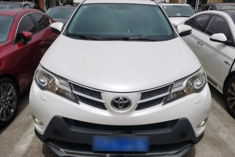 Used Toyota RAV4 2015 2.5L Automatic 4x4 Luxury Edition Front
