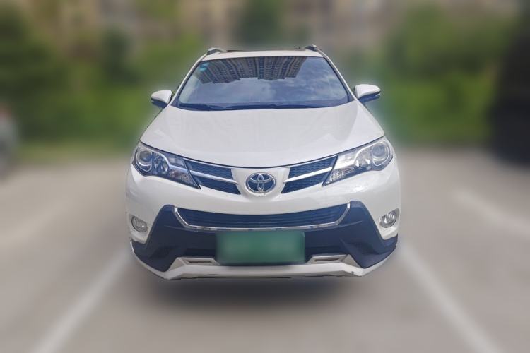 Used Toyota RAV4 2015 2.0L CVT Two-Wheel Drive Fashion Edition Front