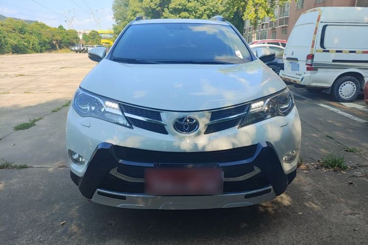Used Toyota RAV4 2015 2.5L Automatic 4x4 Elite Edition Front