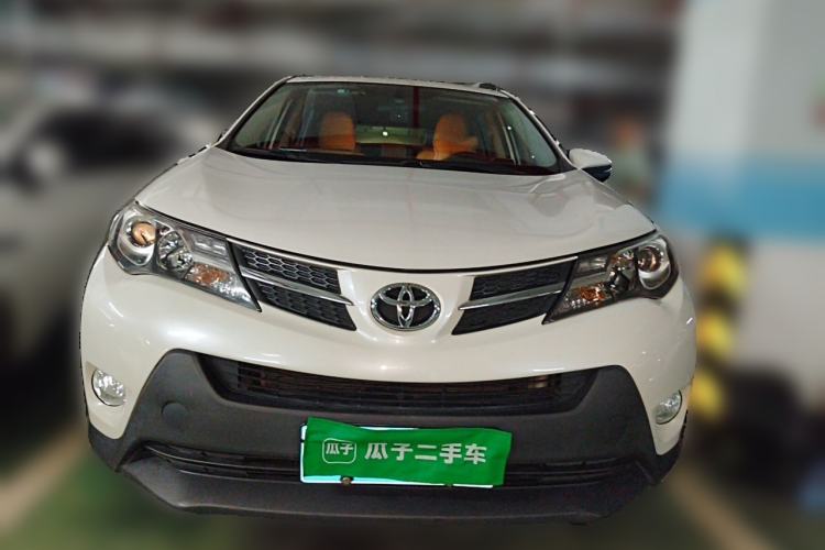 Used Toyota RAV4 2015 2.0L CVT Two-Wheel Drive Urban Edition Front