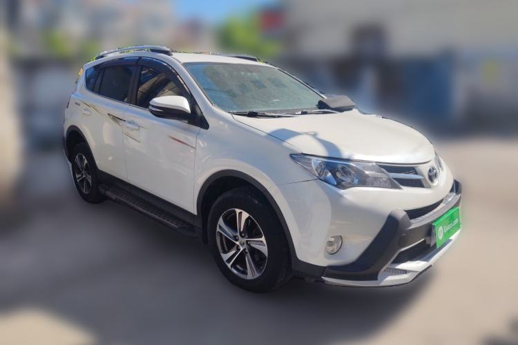 Used Toyota RAV4 2015 2.0L CVT Two-Wheel Drive Urban Edition Front Right 45 Deg