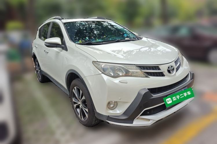 Used Toyota RAV4 2015 2.5L Automatic 4x4 Elite Edition Front Right 45 Deg