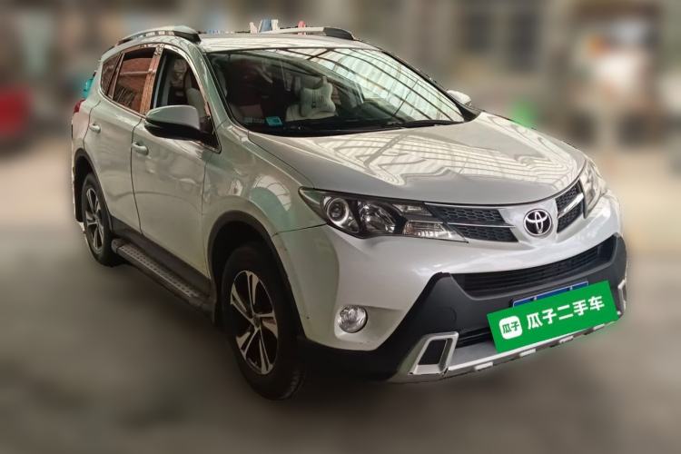 Used Toyota RAV4 2015 2.0L Manual Two-Wheel Drive Urban Edition Front Right 45 Deg