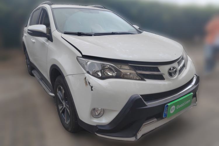 Used Toyota RAV4 2015 2.0L CVT Two-Wheel Drive Urban Edition Front Right 45 Deg
