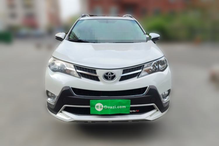 Used Toyota RAV4 2015 2.0L CVT Two-Wheel Drive Fashion Edition Front