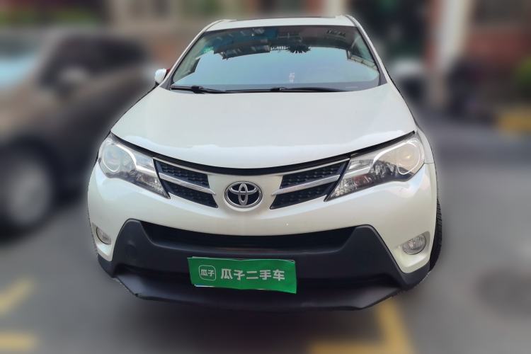 Used Toyota RAV4 2015 2.0L CVT Two-Wheel Drive Fashion Edition Front