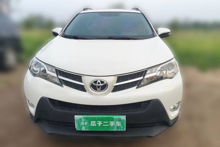 Used Toyota RAV4 2015 2.0L CVT Two-Wheel Drive Fashion Edition Front