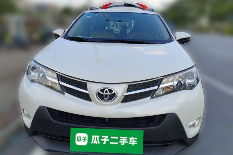 Used Toyota RAV4 2015 2.0L CVT Two-Wheel Drive Fashion Edition Front