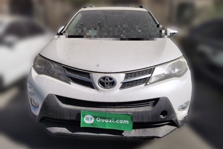 Used Toyota RAV4 2015 2.0L CVT Two-Wheel Drive Fashion Edition Front