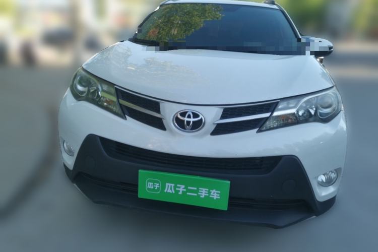 Used Toyota RAV4 2015 2.0L CVT Two-Wheel Drive Fashion Edition Front