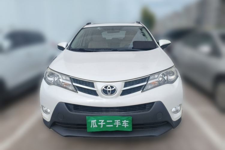 Used Toyota RAV4 2015 2.0L CVT Two-Wheel Drive Fashion Edition Front