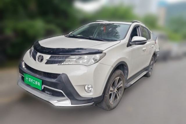 Used Toyota RAV4 2015 2.0L CVT Two-Wheel Drive Fashion Edition