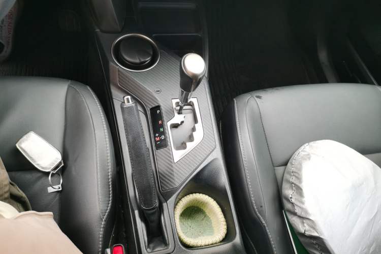 Used Toyota RAV4 2015 2.0L CVT Four-Wheel Drive New Edition Gear Lever