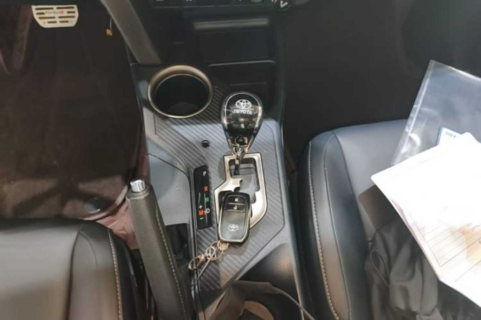 Used Toyota RAV4 2015 2.0L CVT Four-Wheel Drive New Edition Gear Lever