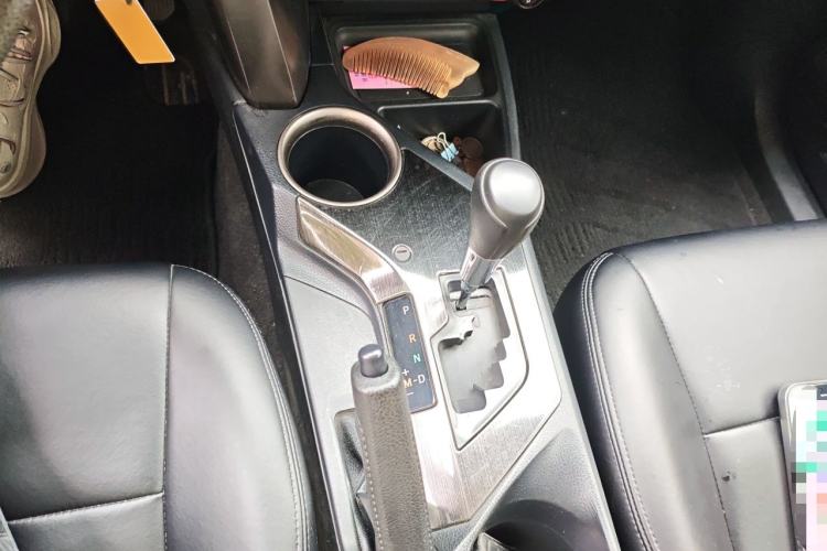 Used Toyota RAV4 2015 2.0L CVT Two-Wheel Drive Fashion Edition Gear Lever
