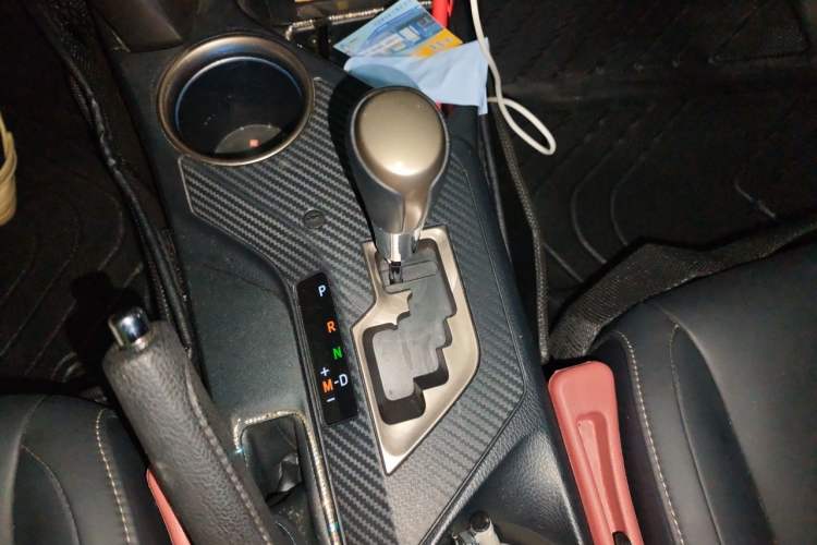 Used Toyota RAV4 2015 2.0L CVT Four-Wheel Drive New Edition Gear Lever