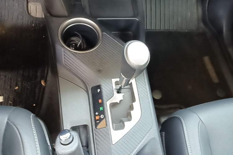 Used Toyota RAV4 2015 2.0L CVT Four-Wheel Drive New Edition Gear Lever