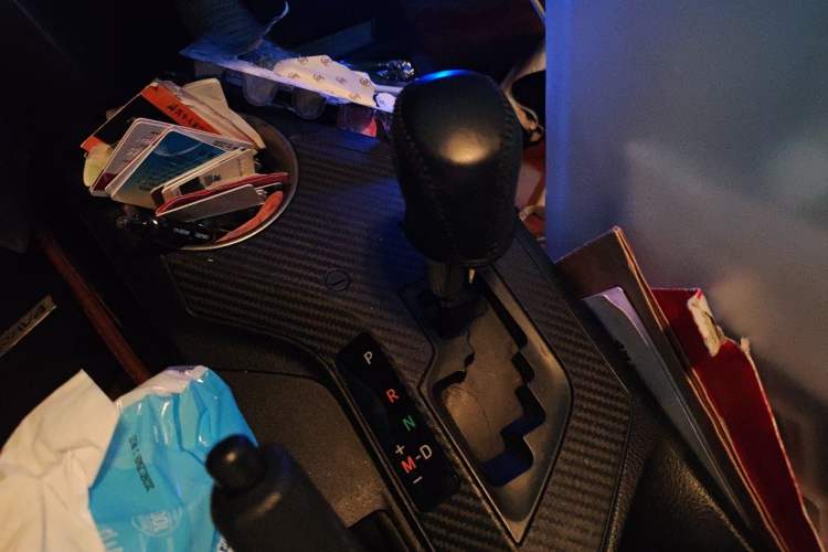 Used Toyota RAV4 2015 2.0L CVT Two-Wheel Drive Fashion Edition Gear Lever
