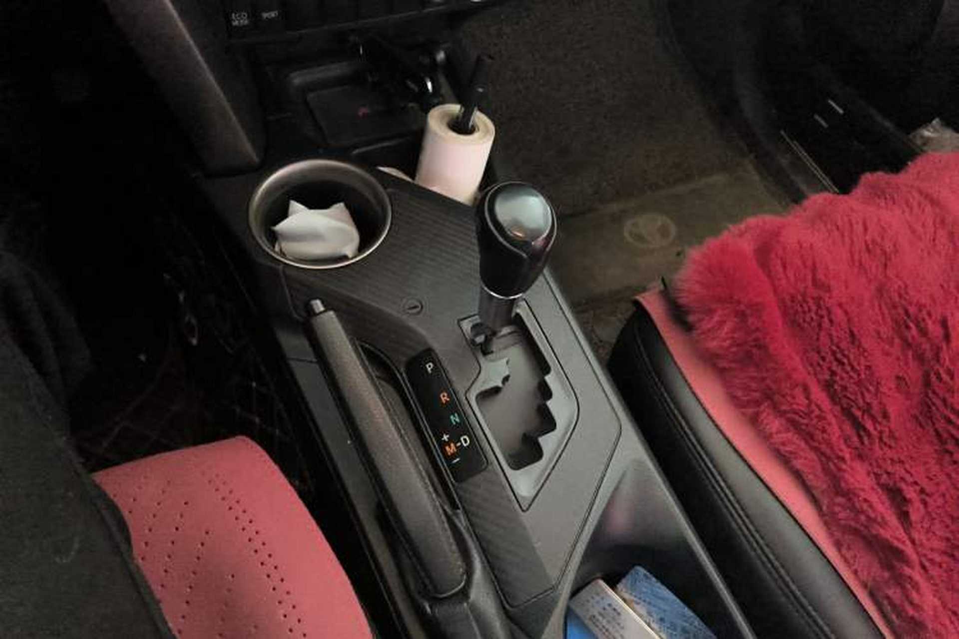 Used Toyota RAV4 2015 2.0L CVT Two-Wheel Drive Fashion Edition Gear Lever