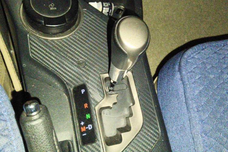 Used Toyota RAV4 2015 2.0L CVT Four-Wheel Drive New Edition Gear Lever