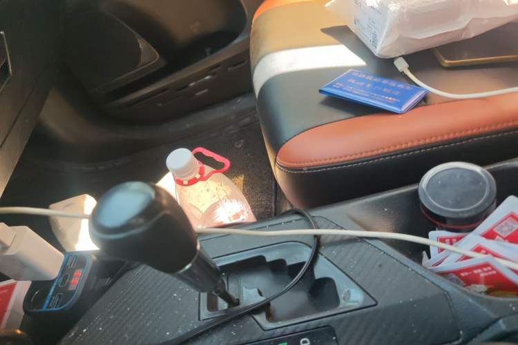 Used Toyota RAV4 2015 2.0L CVT Two-Wheel Drive Fashion Edition Gear Lever