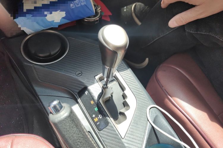 Used Toyota RAV4 2015 2.0L CVT Four-Wheel Drive New Edition Gear Lever
