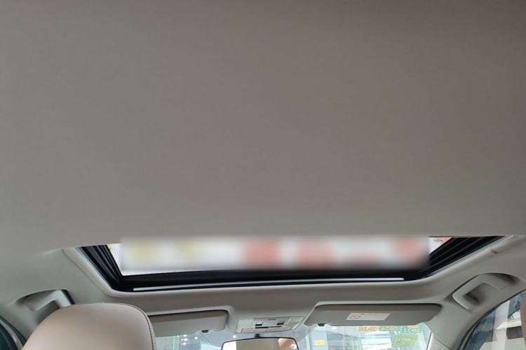 Used Toyota RAV4 2015 2.0L CVT Two-Wheel Drive Fashion Edition Headliner