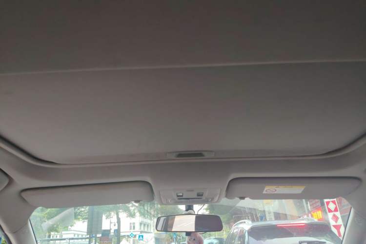 Used Toyota RAV4 2015 2.0L CVT Two-Wheel Drive Fashion Edition Headliner