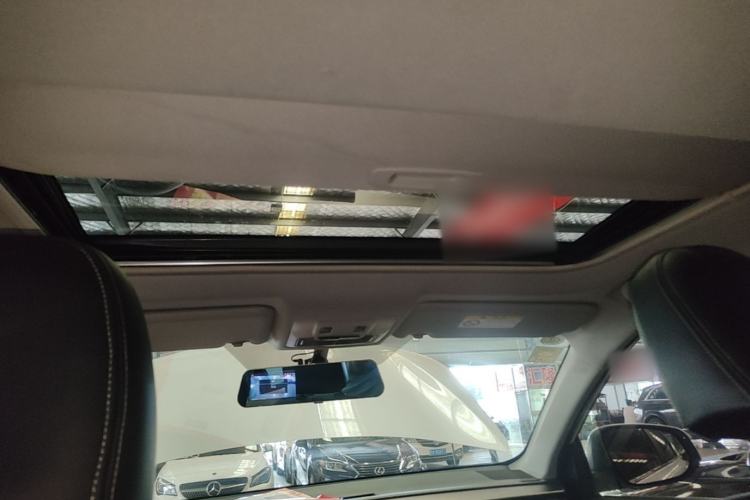 Used Toyota RAV4 2015 2.0L CVT Two-Wheel Drive Fashion Edition Headliner