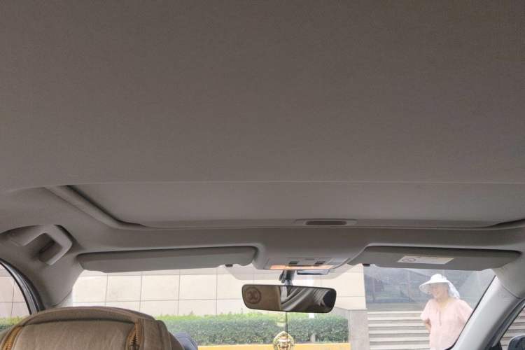 Used Toyota RAV4 2015 2.0L CVT Four-Wheel Drive New Edition Headliner