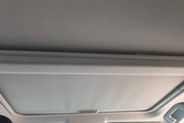 Used Toyota RAV4 2015 2.5L Automatic 4x4 Elite Edition Headliner