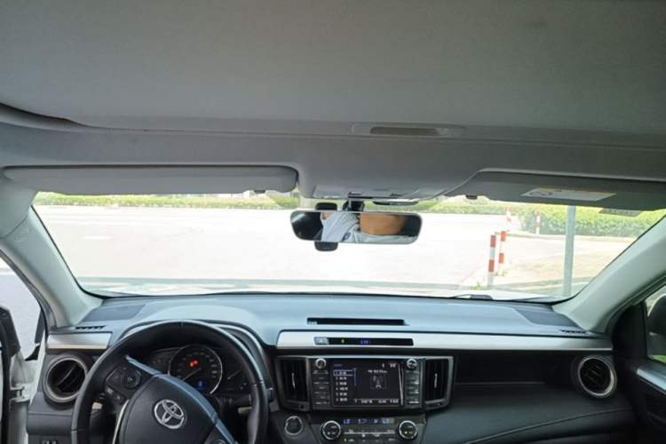 Used Toyota RAV4 2015 2.0L CVT Four-Wheel Drive New Edition Headliner