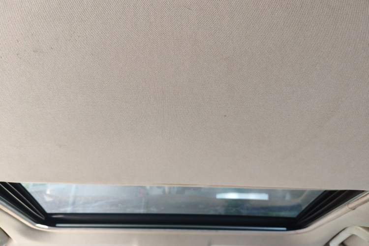 Used Toyota RAV4 2015 2.0L CVT Two-Wheel Drive Fashion Edition Headliner