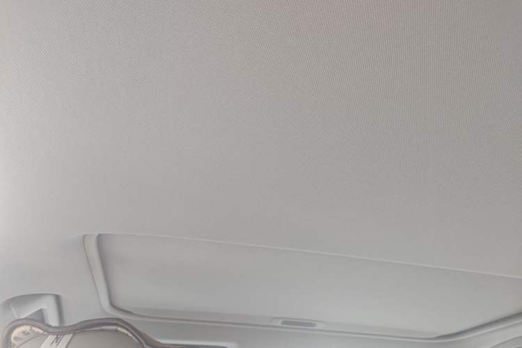 Used Toyota RAV4 2015 2.0L CVT Two-Wheel Drive Fashion Edition Headliner