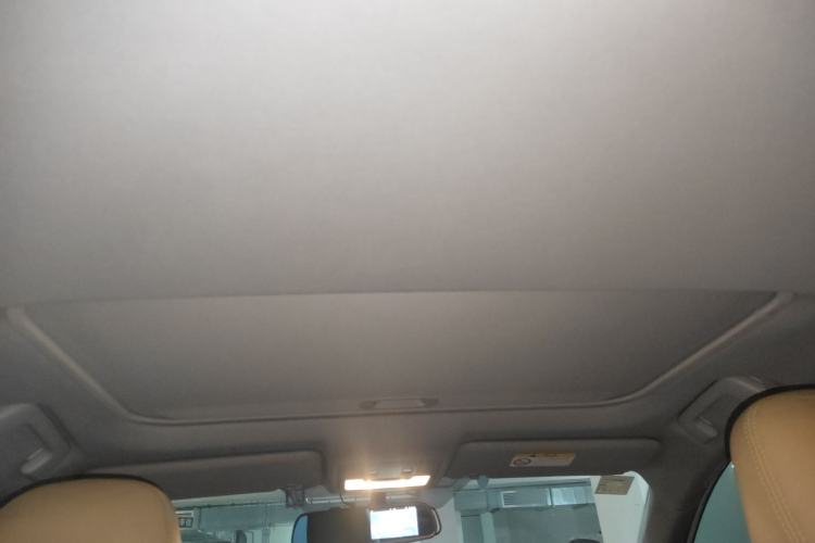 Used Toyota RAV4 2015 2.0L CVT Two-Wheel Drive Fashion Edition Headliner