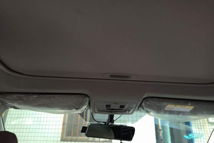 Used Toyota RAV4 2015 2.0L CVT Four-Wheel Drive New Edition Headliner