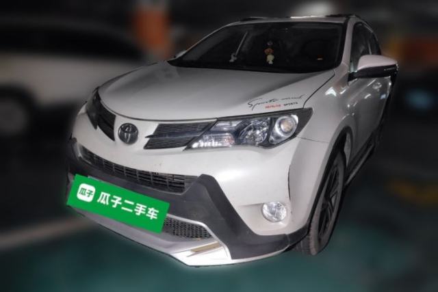 Used Toyota RAV4 2015 2.0L CVT Two-Wheel Drive Fashion Edition