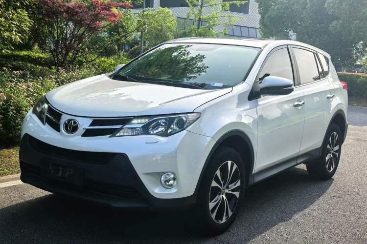 Used Toyota RAV4 2015 2.5L Automatic 4x4 Elite Edition Guazi used car, China used car export, Used car for sale, Used cars, Cheapest cars for sale