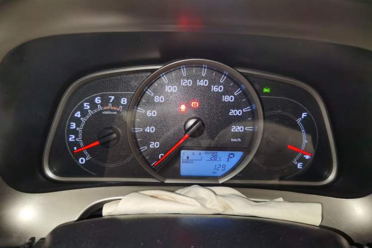 Used Toyota RAV4 2015 2.0L CVT Two-Wheel Drive Fashion Edition Instrument Cluster