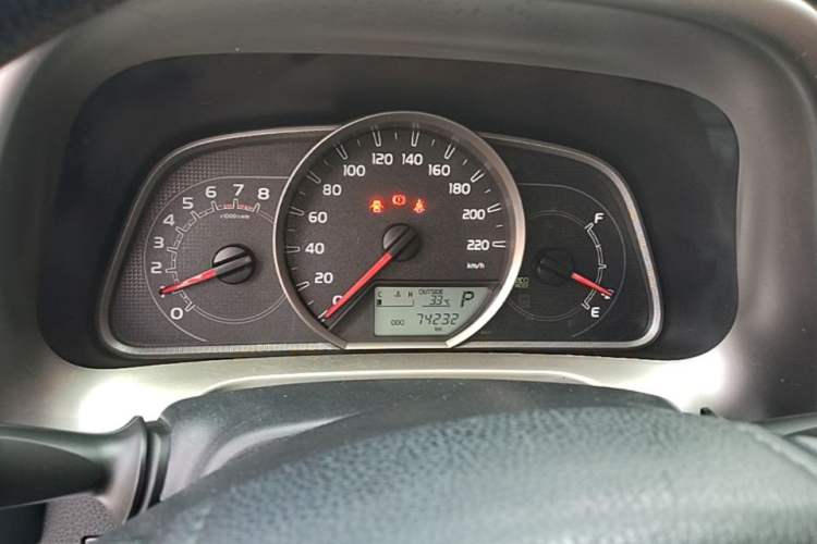 Used Toyota RAV4 2015 2.0L CVT Two-Wheel Drive Fashion Edition Instrument Cluster