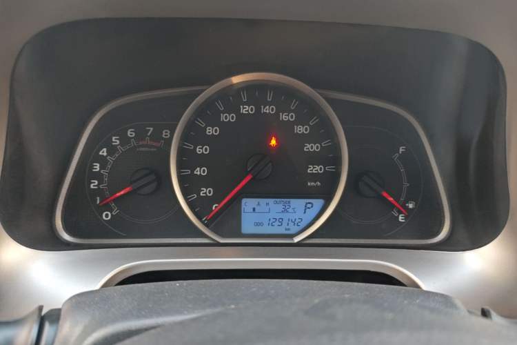 Used Toyota RAV4 2015 2.0L CVT Two-Wheel Drive Fashion Edition Instrument Cluster
