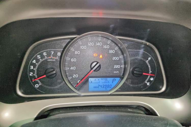 Used Toyota RAV4 2015 2.0L CVT Two-Wheel Drive Fashion Edition Instrument Cluster