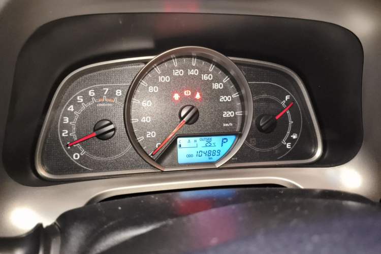 Used Toyota RAV4 2015 2.0L CVT Two-Wheel Drive Fashion Edition Instrument Cluster