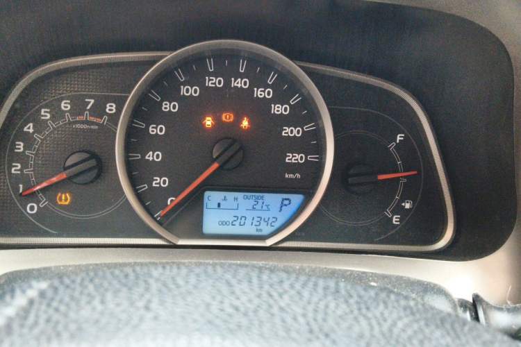 Used Toyota RAV4 2015 2.0L CVT Two-Wheel Drive Fashion Edition Instrument Cluster