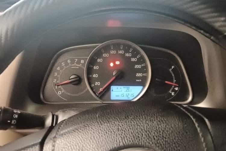 Used Toyota RAV4 2015 2.0L Manual Two-Wheel Drive Urban Edition Instrument Cluster