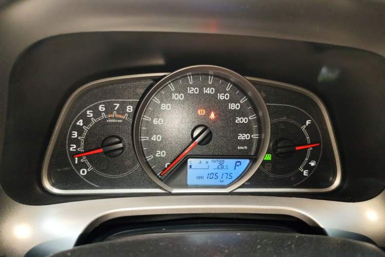 Used Toyota RAV4 2015 2.0L CVT Two-Wheel Drive Fashion Edition Instrument Cluster